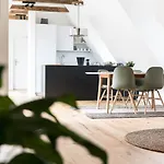 Beautiful Penthouse Right In The City Center